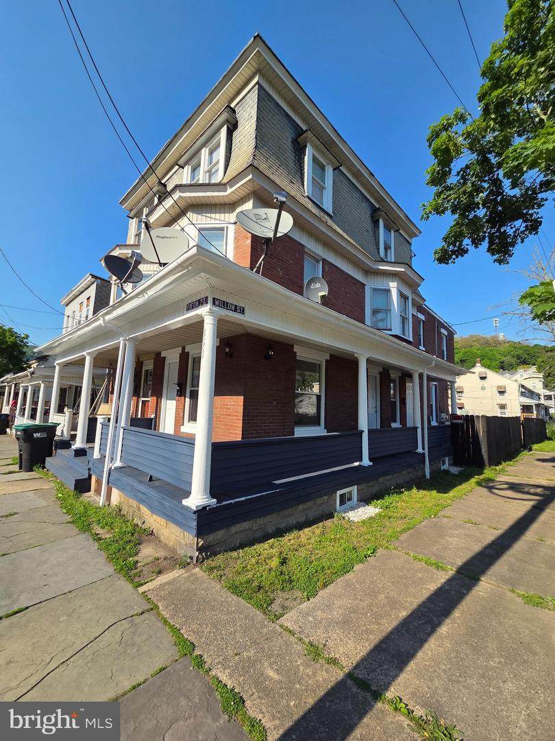 351 5TH Street - Photo 1
