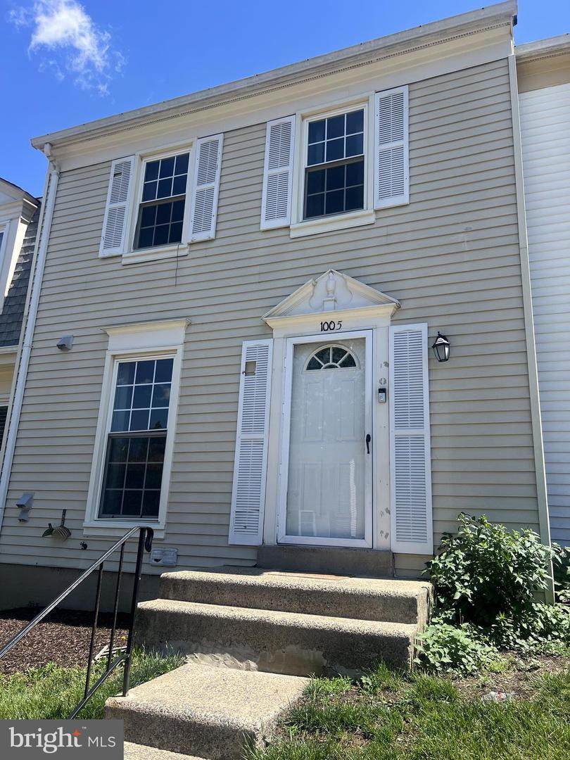 1005 Marsden Court - Photo 1