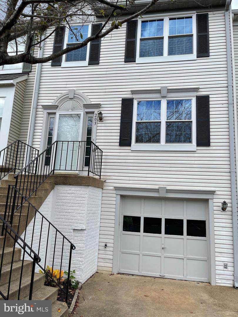 203 Backridge Court - Photo 1