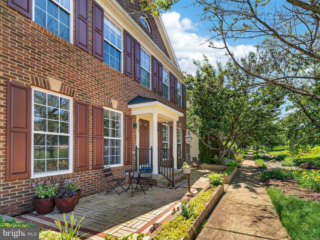 https://bt-photos.global.ssl.fastly.net/brightmls/orig_boomver_1_804989887910-2.jpg