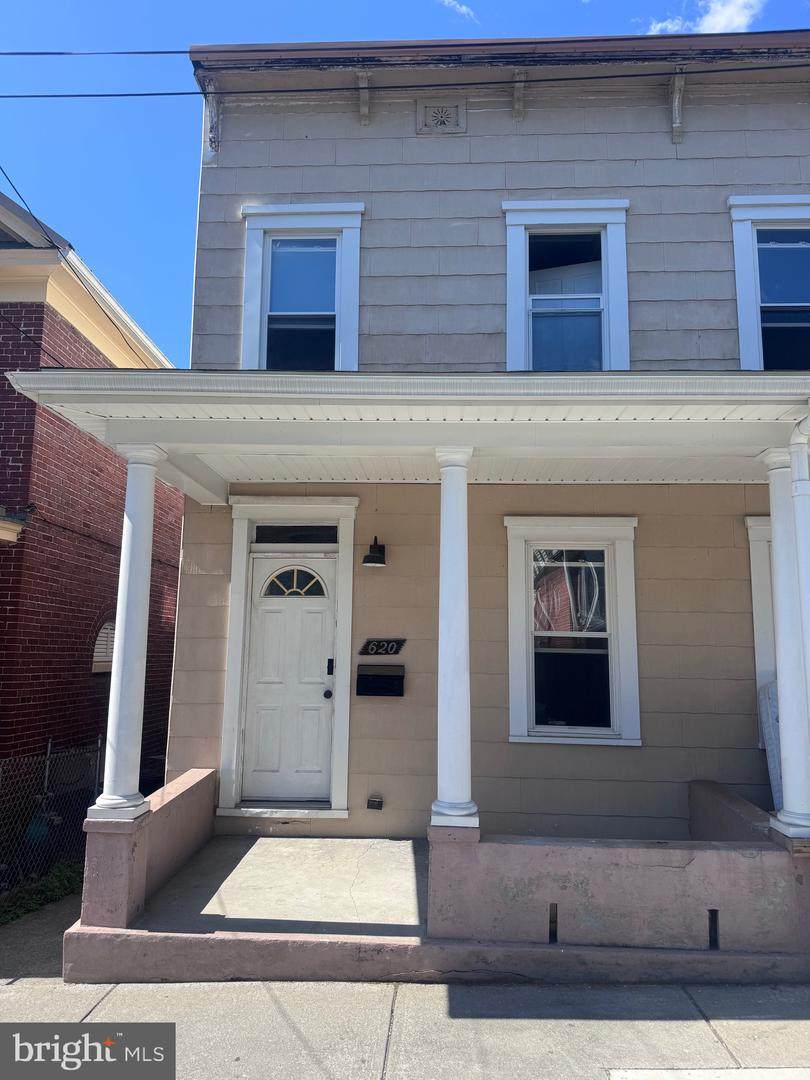 620 Fairview Avenue - Photo 1