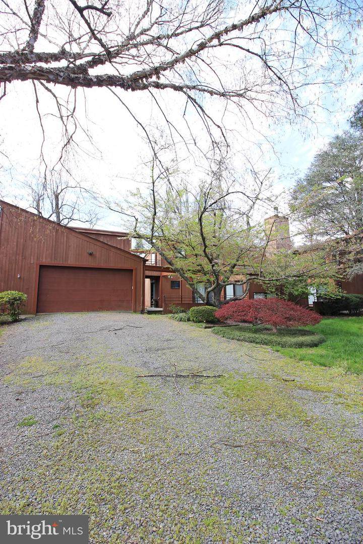 6872 Melrose Drive - Photo 1
