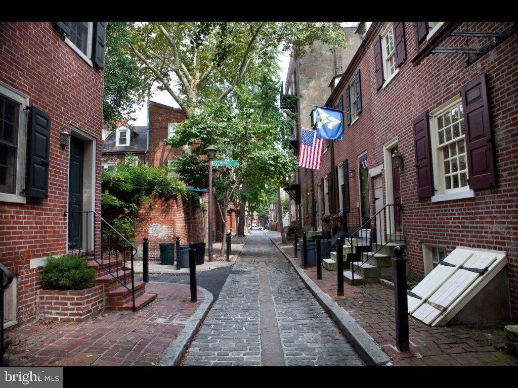 1221 Panama Street - Photo 1