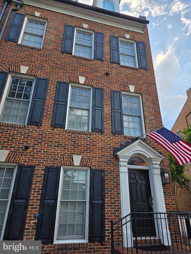 514 Royal Street - Photo 1