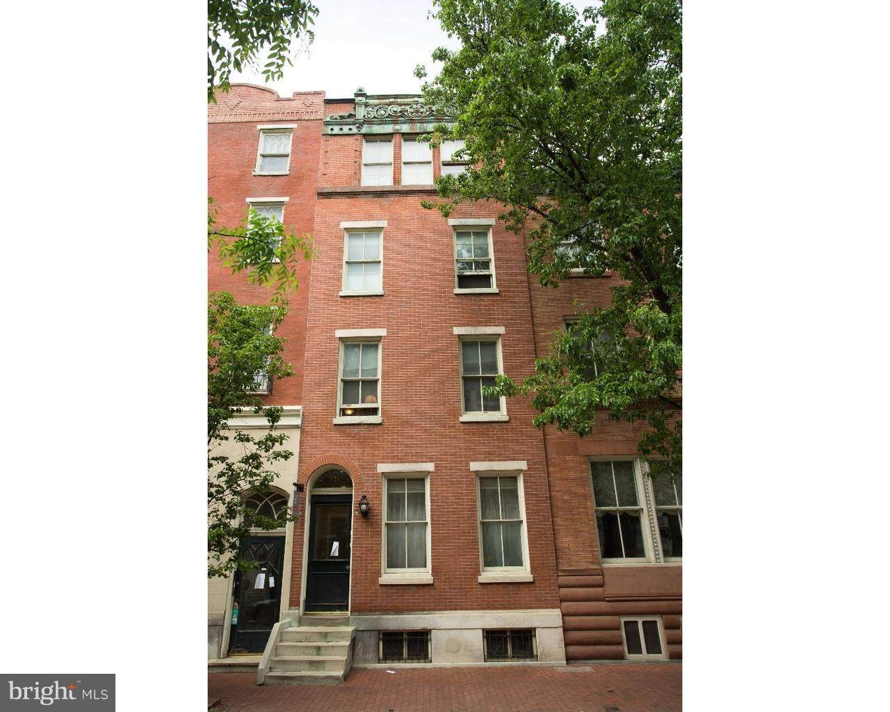 729 Spruce Street - Photo 1