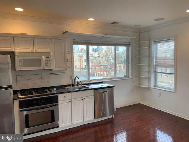 918 22ND Street - Photo 1