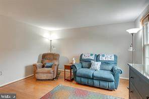 https://bt-photos.global.ssl.fastly.net/brightmls/orig_boomver_1_804997462698-2.jpg