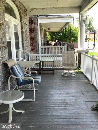 526 Macdade Boulevard - Photo 1