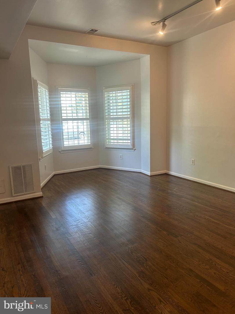 1416 S St - Photo 1
