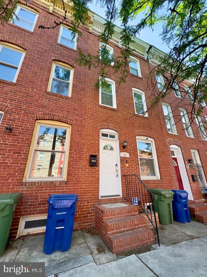 709 Scott Street - Photo 1
