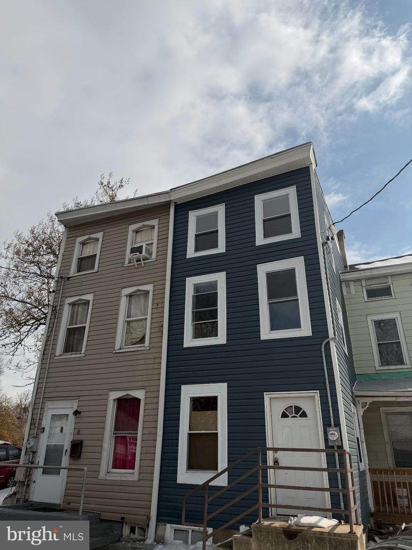 6 Seward Avenue - Photo 1