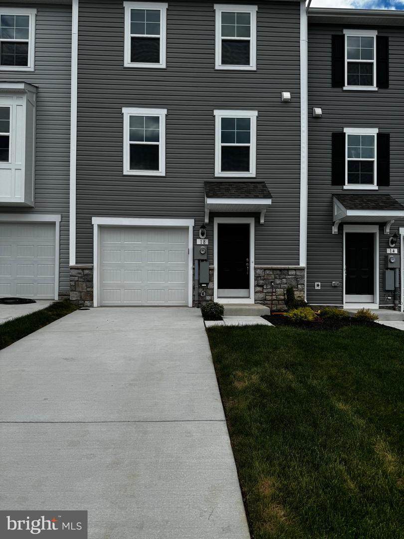 18 Clifton Mnr - Photo 1