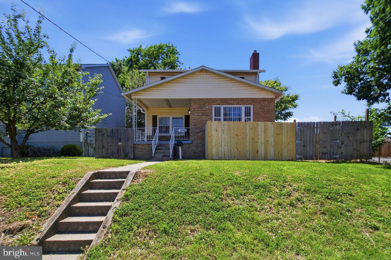 3704 42ND Avenue - Photo 1