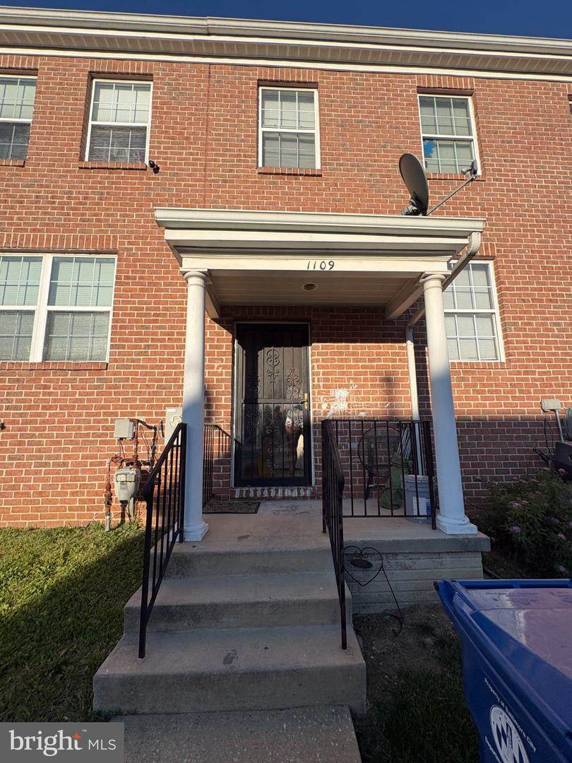 1109 Stockton Street - Photo 1