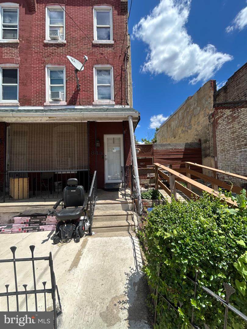 845 Holly Street - Photo 1