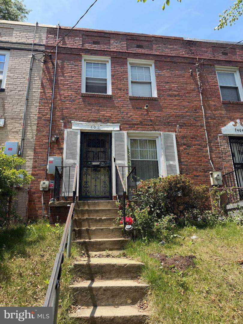 2402 Southern Avenue - Photo 1