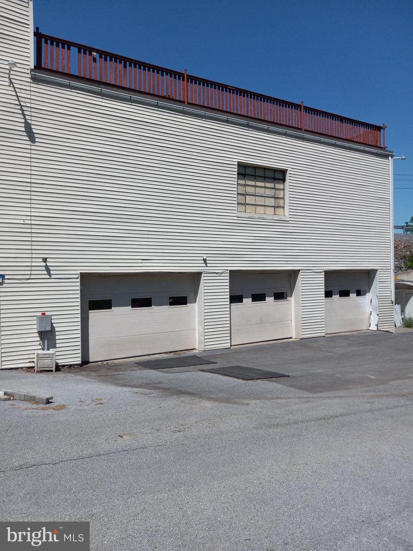 1160 State Street - Photo 1
