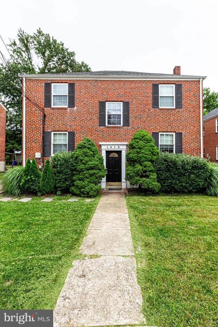1519 Stafford Street - Photo 1