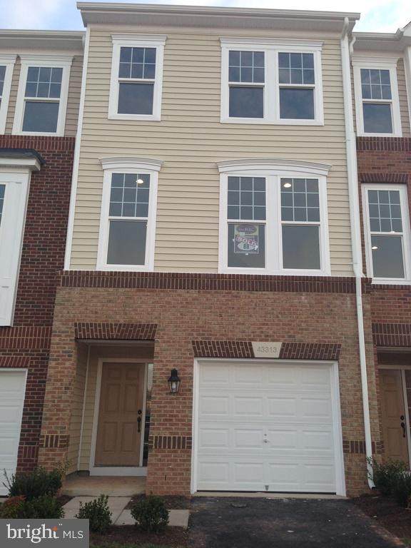 43313 Foyt Terrace - Photo 1