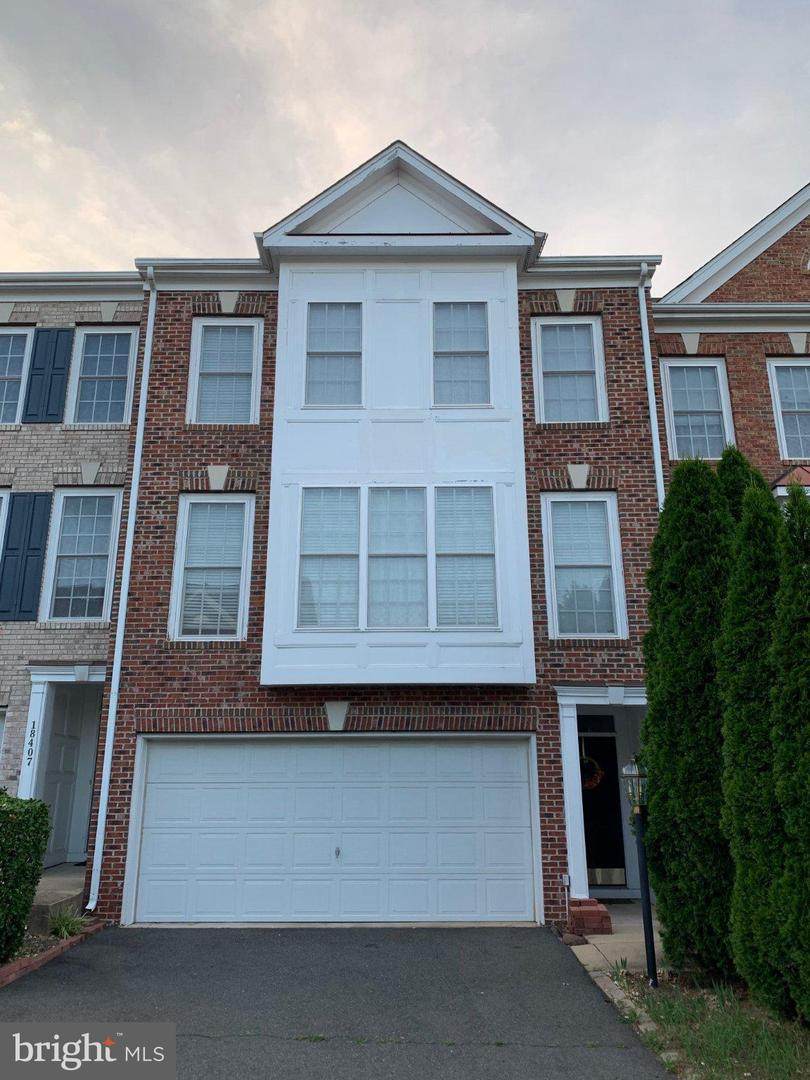 18405 Sierra Square - Photo 1