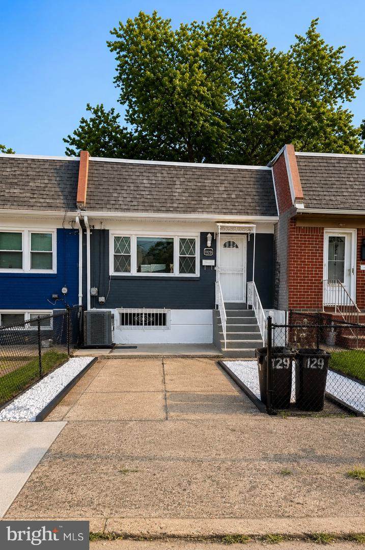 1124 Lake Shore - Photo 1