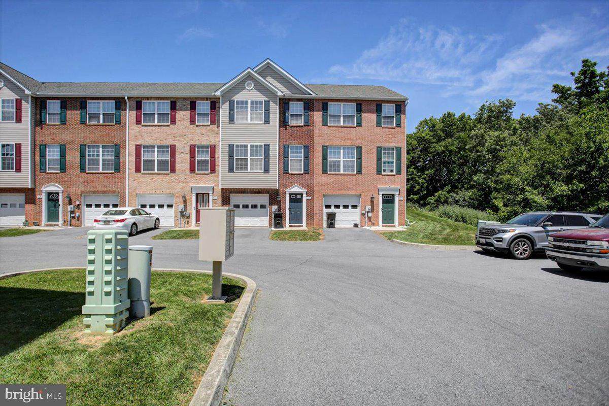 433 Baltimore Street - Photo 1