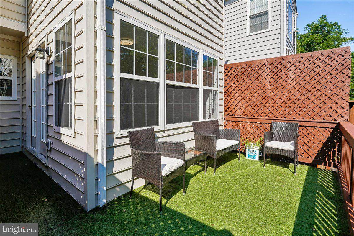 https://bt-photos.global.ssl.fastly.net/brightmls/orig_boomver_1_805024177154-2.jpg