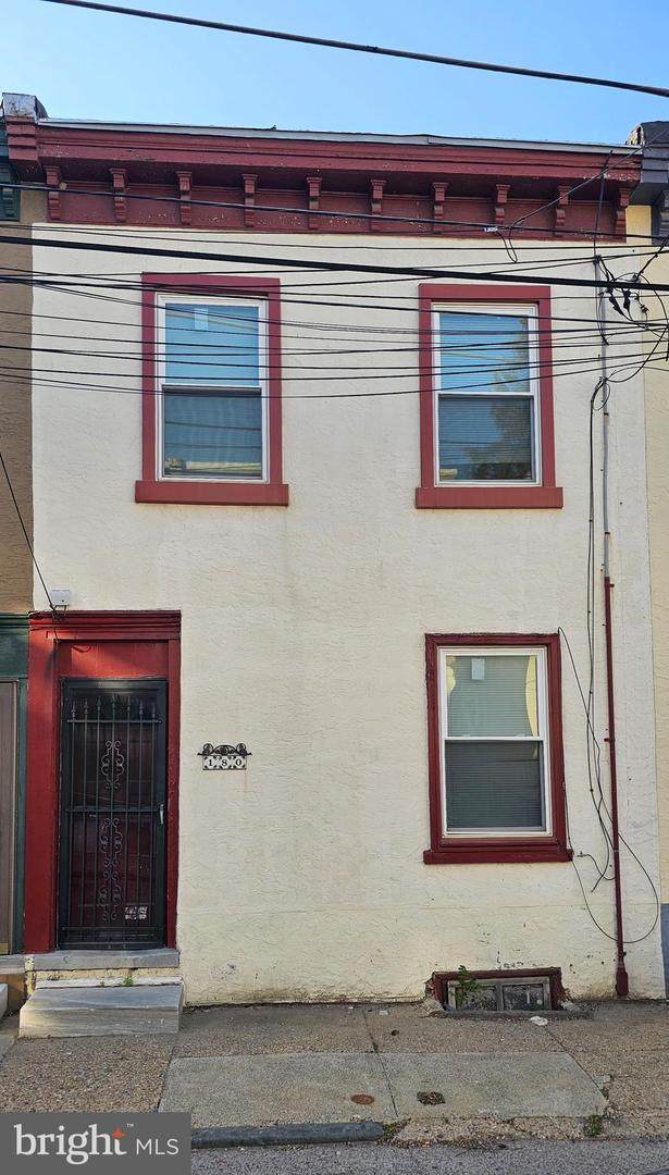 180 Krams Avenue - Photo 1