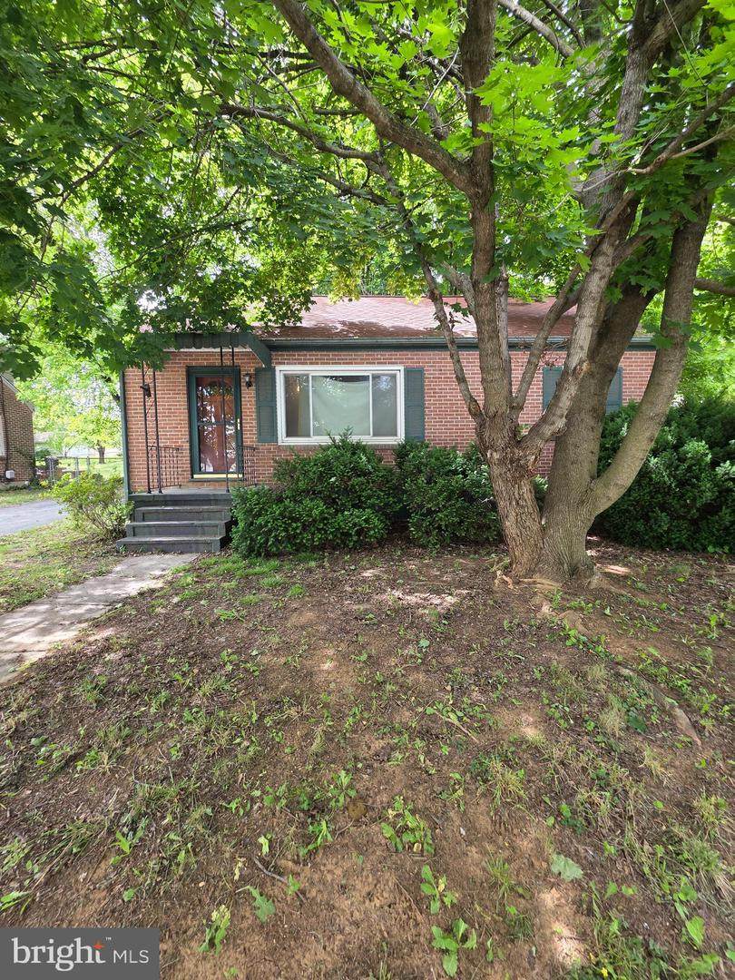 320 Hedrick Avenue - Photo 1