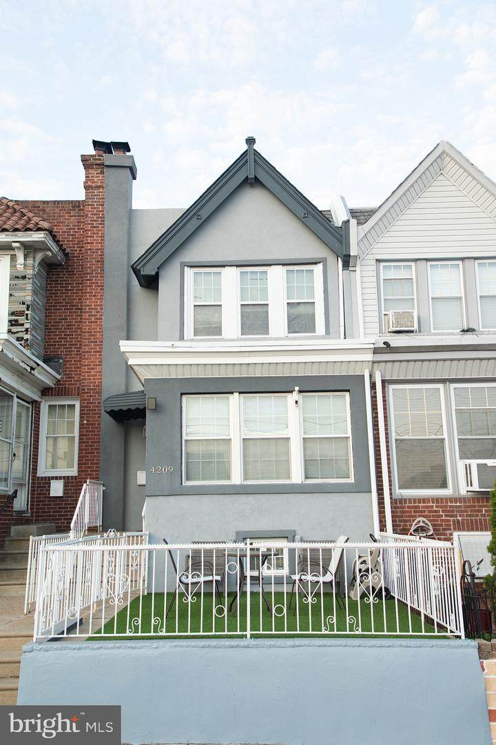 4209 Benner Street - Photo 1