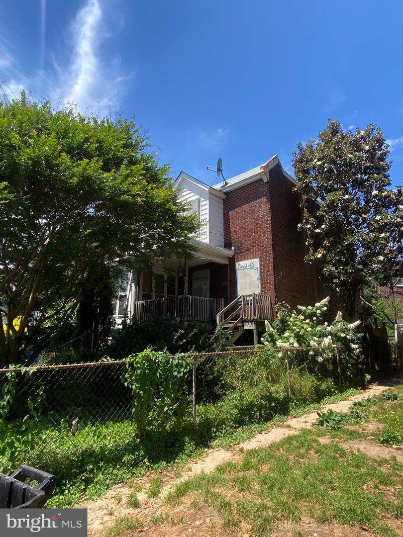 336 15TH Street - Photo 1