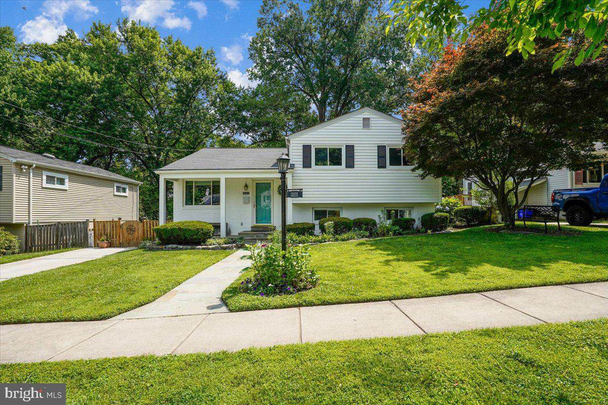 11111 Lund Place - Photo 1