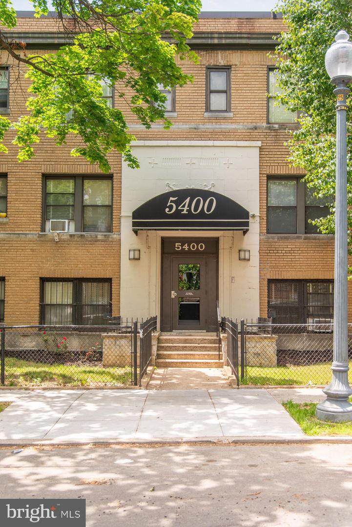 5400 7TH Street - Photo 1