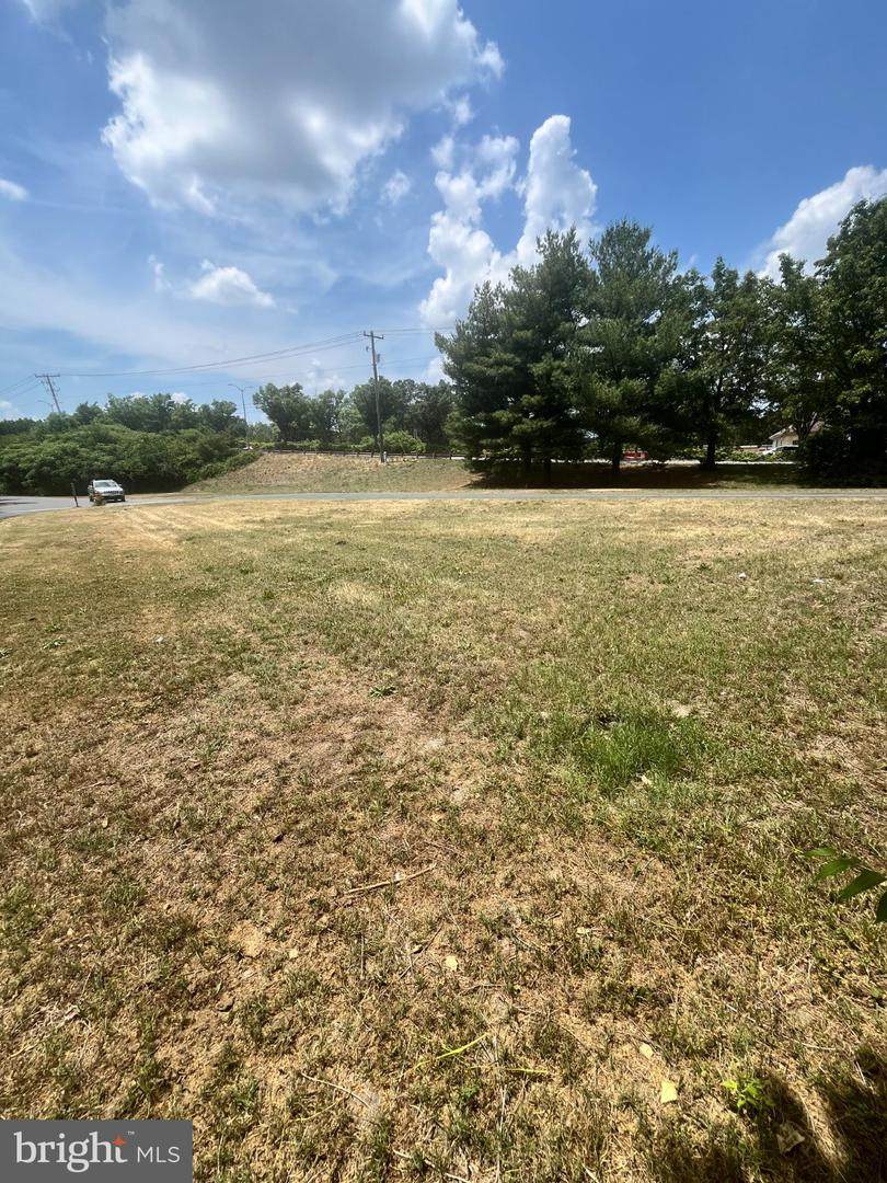 639 Truitt Street - Photo 1