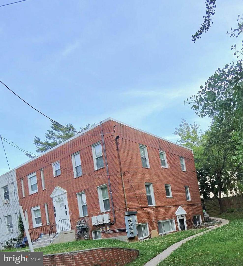 407 Lebaum Street - Photo 1