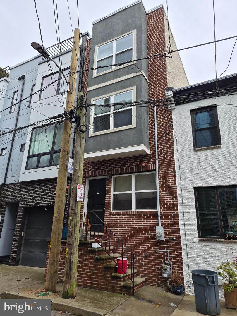 2544 Montrose Street - Photo 1