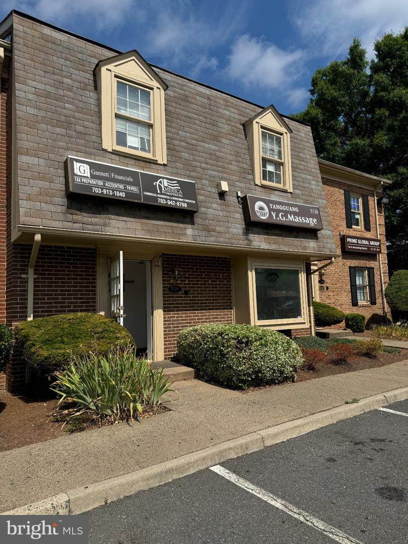 5136 Leesburg Pike - Photo 1