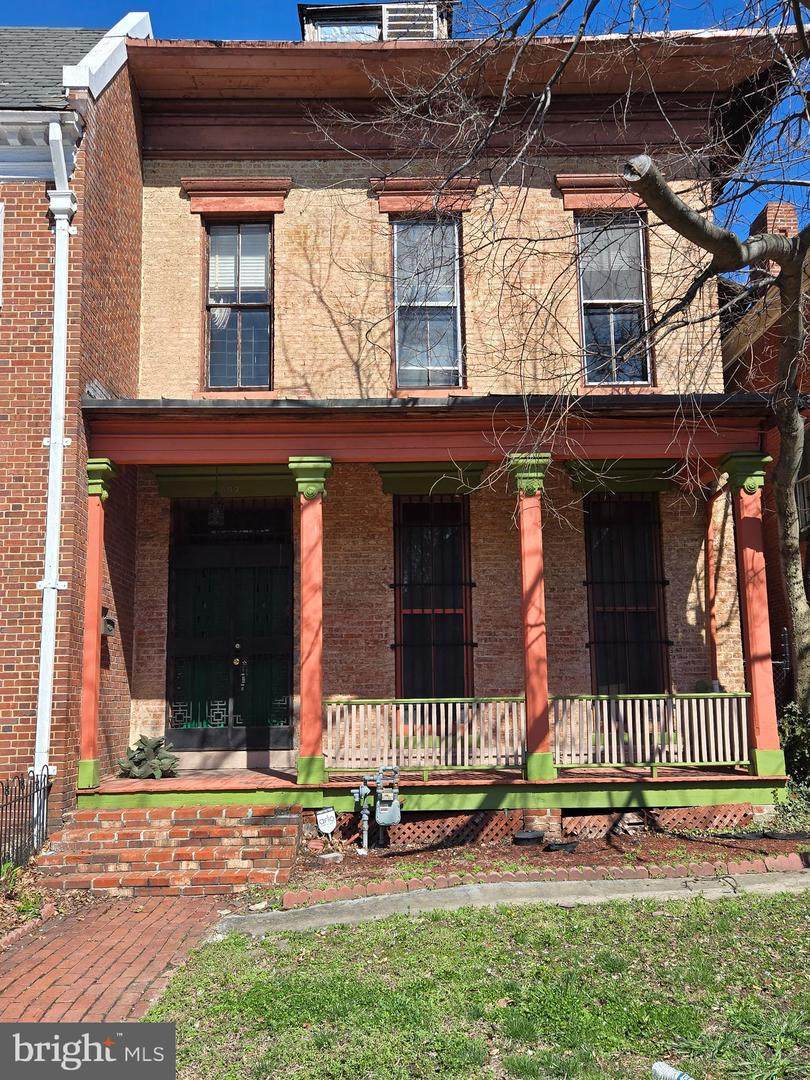 507 T Street - Photo 1