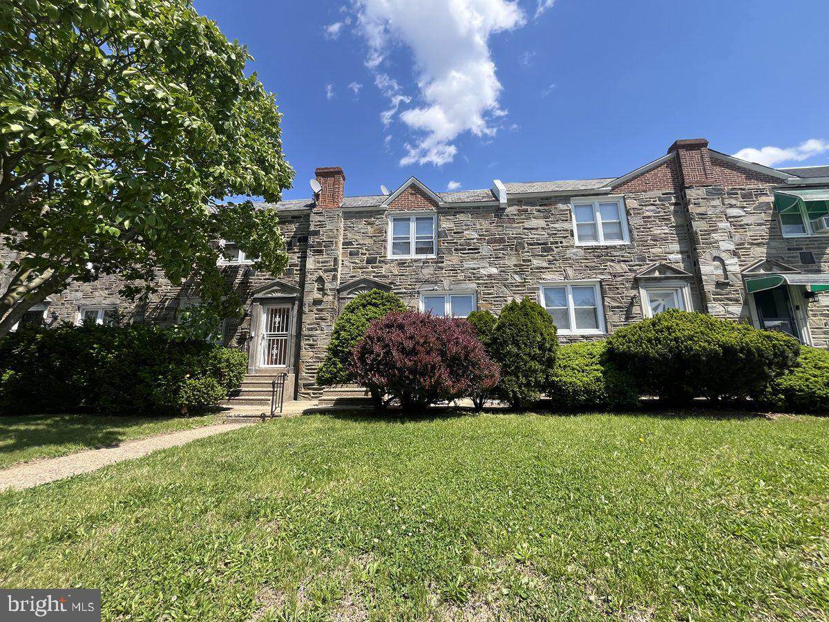 433 66TH Street - Photo 1
