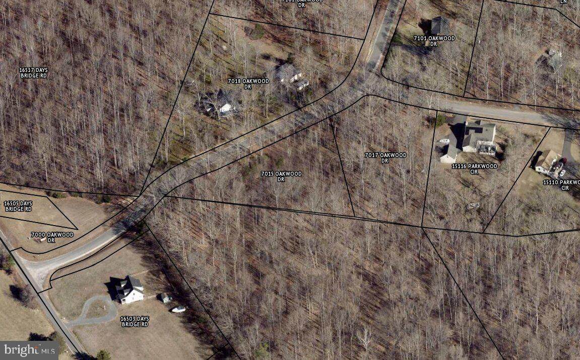 7015 Oakwood Drive - Photo 1
