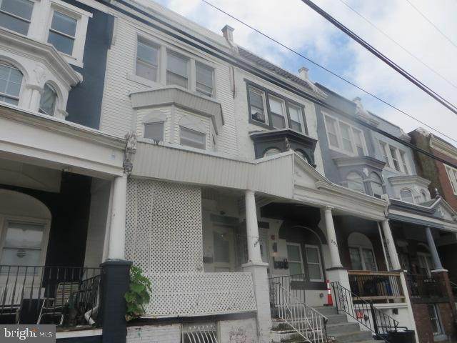 2930 Oxford Street - Photo 1