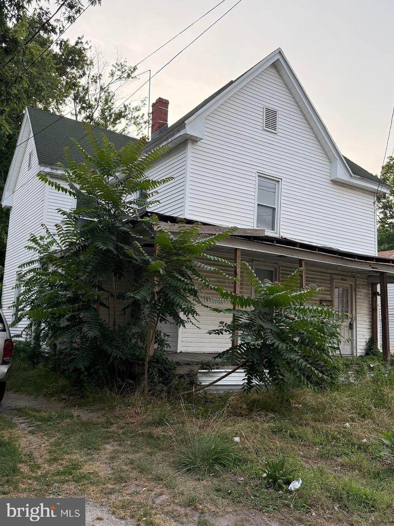 810 2ND Street - Photo 1