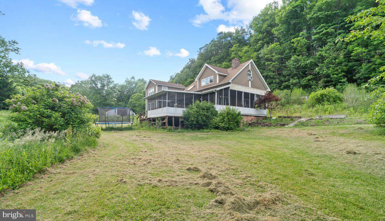 1030 Bethel Hollow Rd - Photo 1