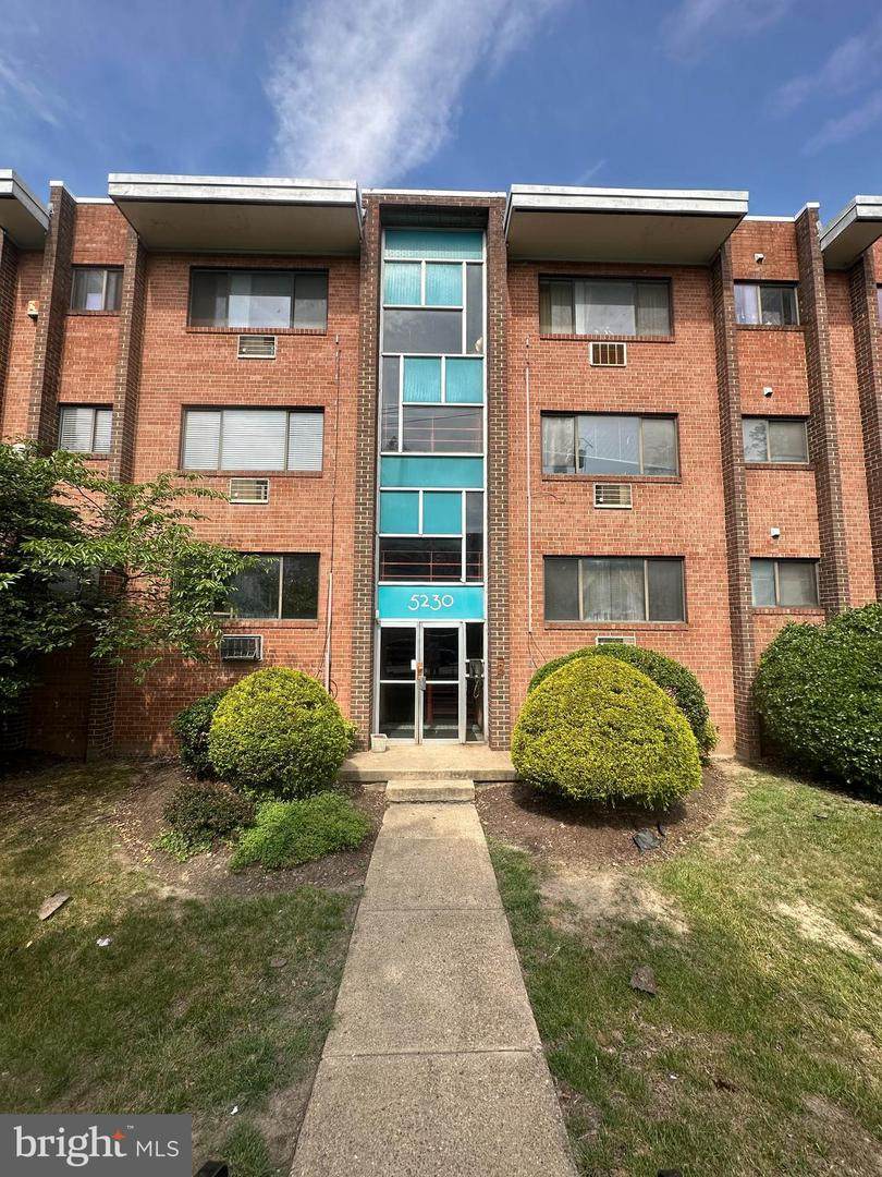 5230 North Capitol Street - Photo 1