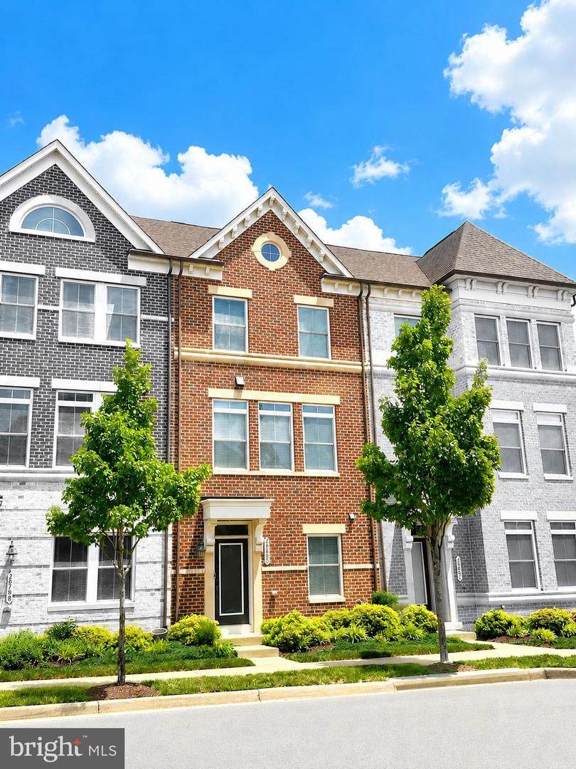 20800 Duxbury Terrace - Photo 1