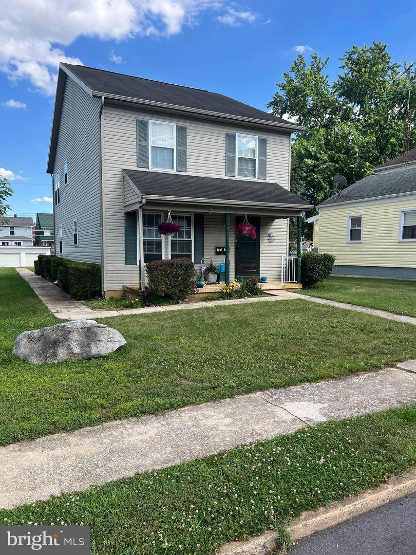 728 Chestnut Street - Photo 1