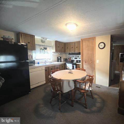 https://bt-photos.global.ssl.fastly.net/brightmls/orig_boomver_1_805058672130-2.jpg