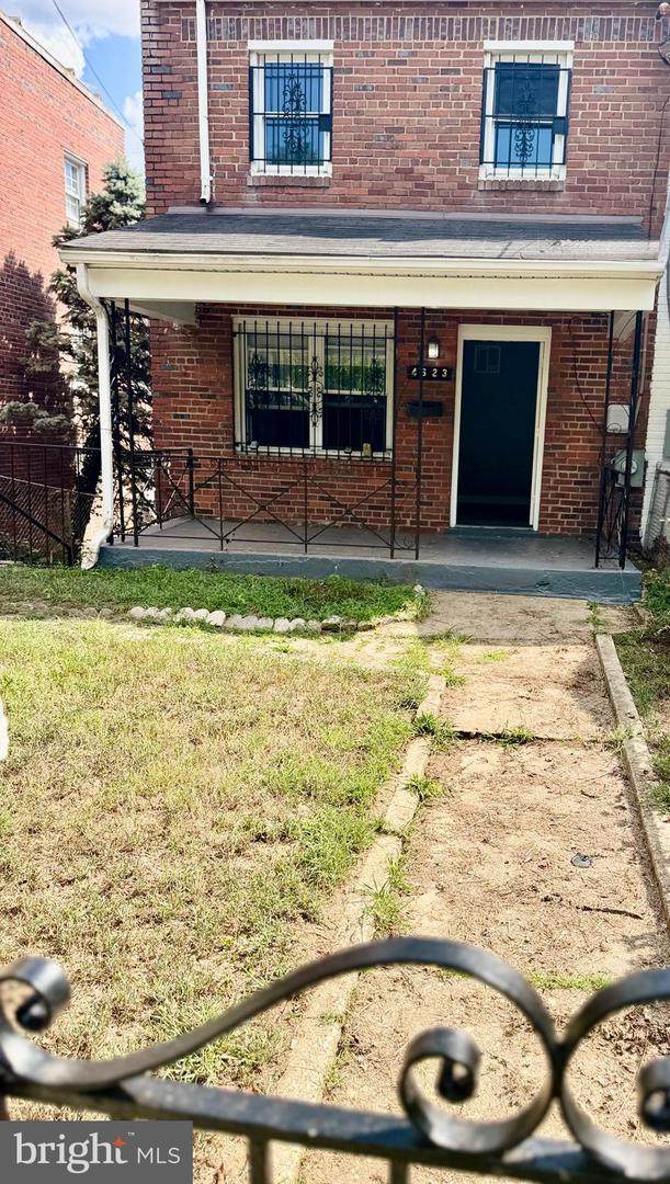 4623 Jay Street - Photo 1