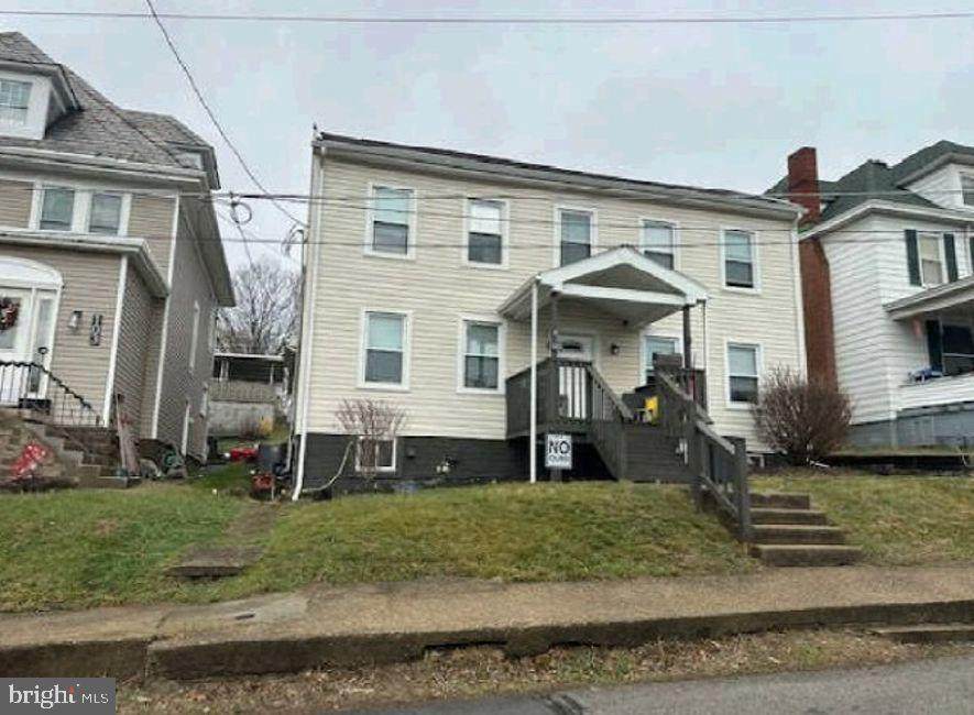 105 1ST Street - Photo 1