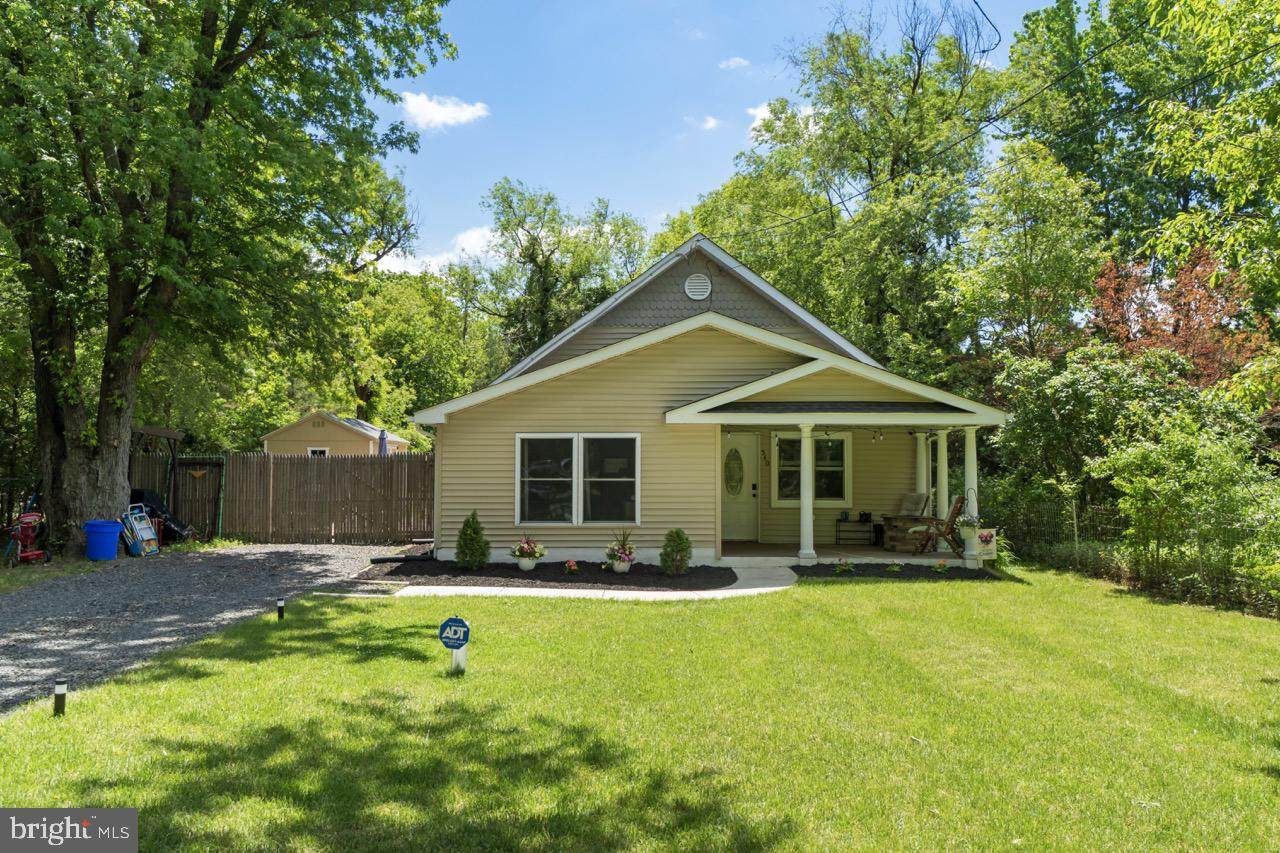 540 Wharton Avenue - Photo 1